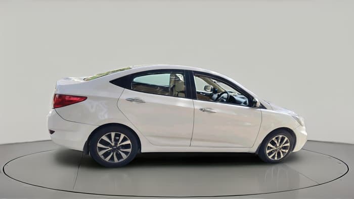 2013 Hyundai Verna FLUIDIC 1.6 VTVT SX, Petrol, Manual, 1,65,640 km, exterior
