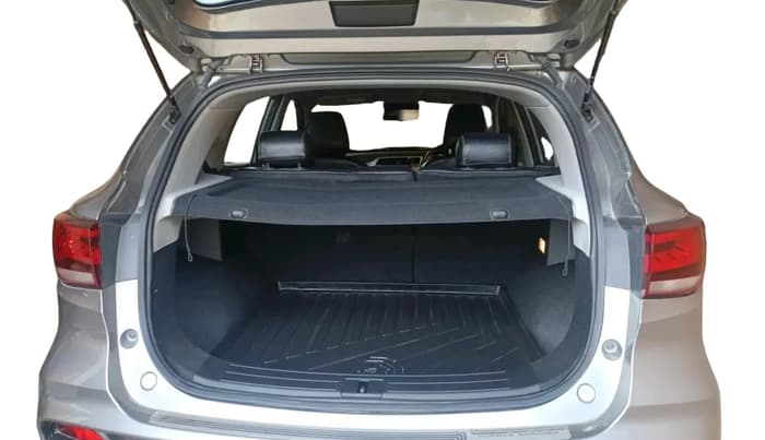 2022 MG ASTOR SUPER 1.5 MT, Petrol, Manual, 15,000 km, exterior