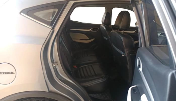 2022 MG ASTOR SUPER 1.5 MT, Petrol, Manual, 15,000 km, interior