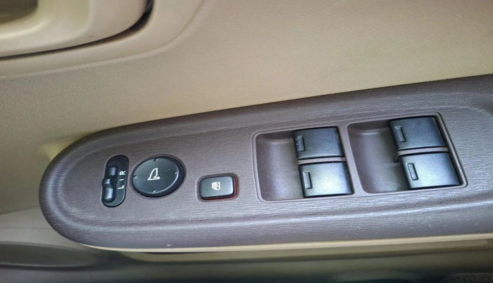 2013 Honda Amaze 1.2L I-VTEC S, Petrol, Manual, 86,344 km, interior