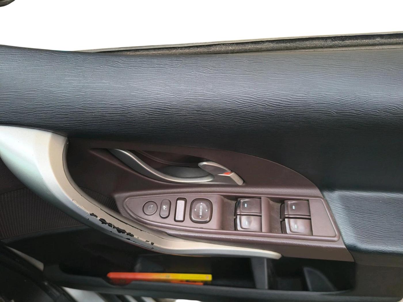 2014 Mahindra XUV500 W8, Diesel, Manual, 76,934 km, interior