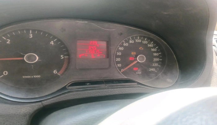 2013 Volkswagen Polo HIGHLINE DIESEL, Diesel, Manual, 1,15,615 km, interior