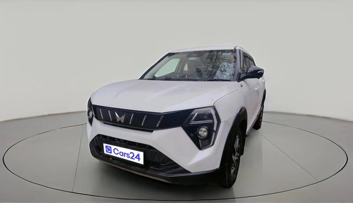 2024 Mahindra XUV 3XO AX5L 1.2 TGDi AT, Petrol, Automatic, 20,163 km, exterior