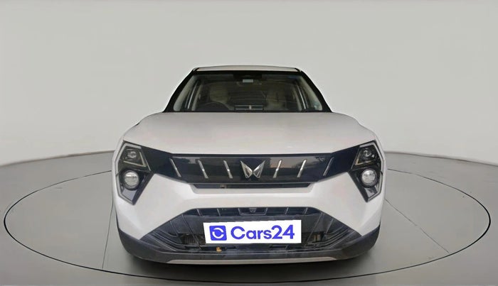 2024 Mahindra XUV 3XO AX5L 1.2 TGDi AT, Petrol, Automatic, 20,163 km, exterior