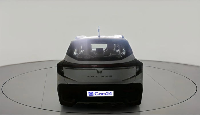 2024 Mahindra XUV 3XO AX5L 1.2 TGDi AT, Petrol, Automatic, 20,163 km, exterior