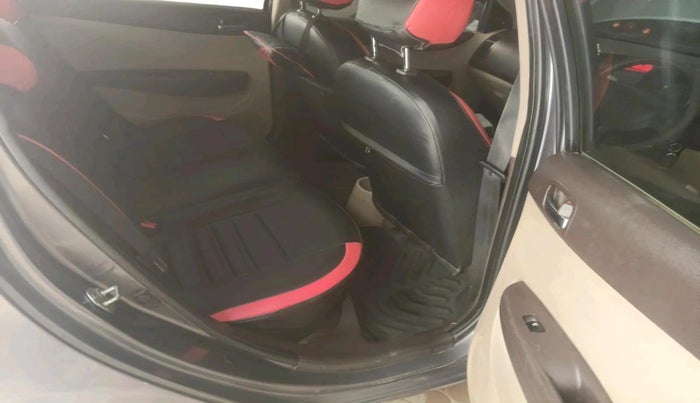 2009 Hyundai i20 MAGNA 1.2, Petrol, Manual, 1,08,078 km, interior