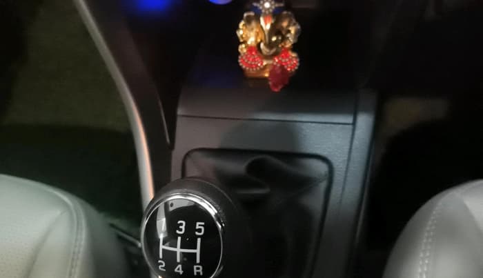 2022 Maruti BREZZA VXI SMART HYBRID, Petrol, Manual, 33,253 km, interior