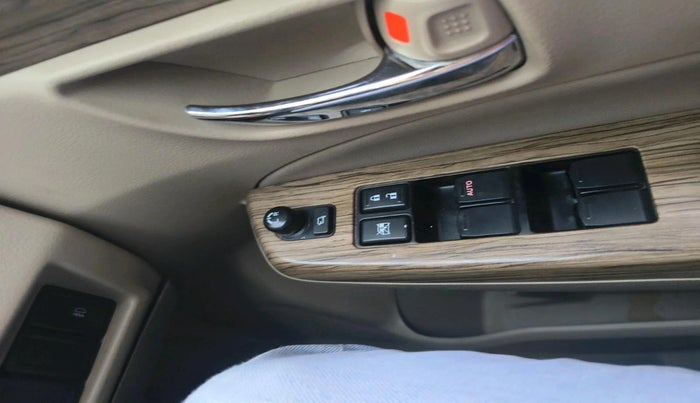 2018 Maruti Ciaz ALPHA 1.5 SHVS PETROL, Petrol, Manual, 61,607 km, interior