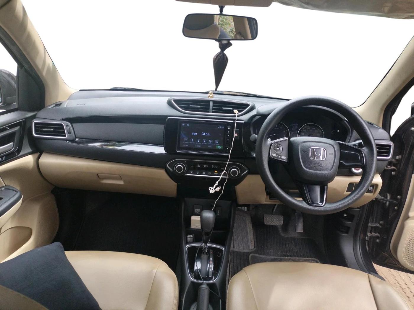 2019 Honda Amaze 1.2L I-VTEC VX CVT, Petrol, Automatic, 27,622 km, interior