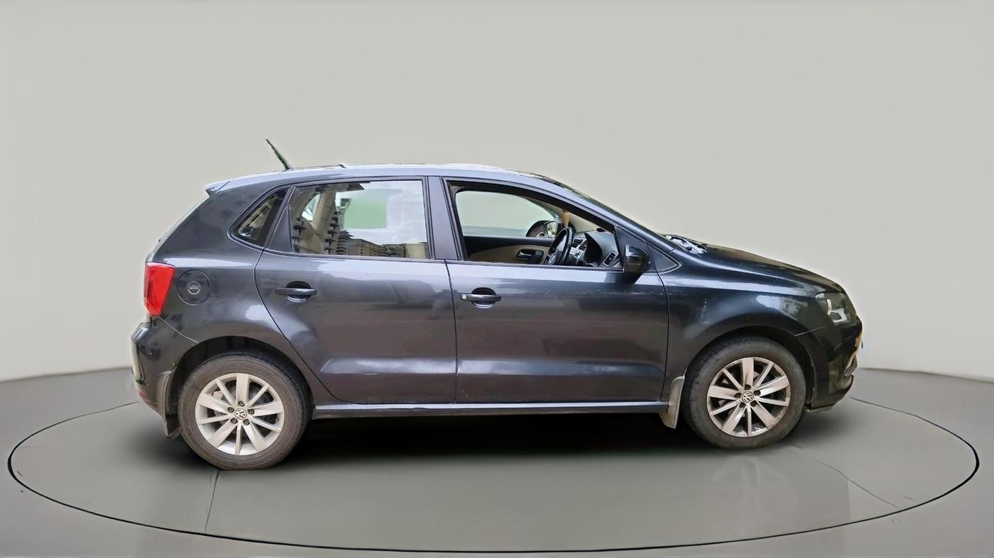2016 Volkswagen Polo HIGHLINE1.2L, Petrol, Manual, 53,892 km, exterior