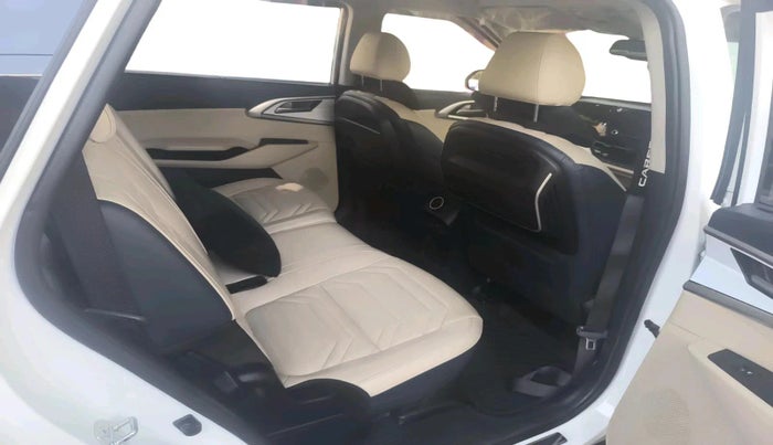 2023 KIA CARENS LUXURY 1.5 TURBO PETROL IMT 7 STR, Petrol, Manual, 26,605 km, interior