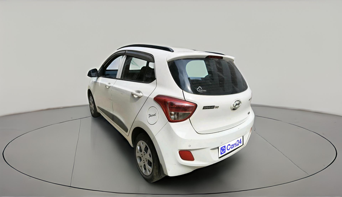 2015 Hyundai Grand i10 SPORTZ 1.2 KAPPA VTVT, Petrol, Manual, 1,04,043 km, exterior