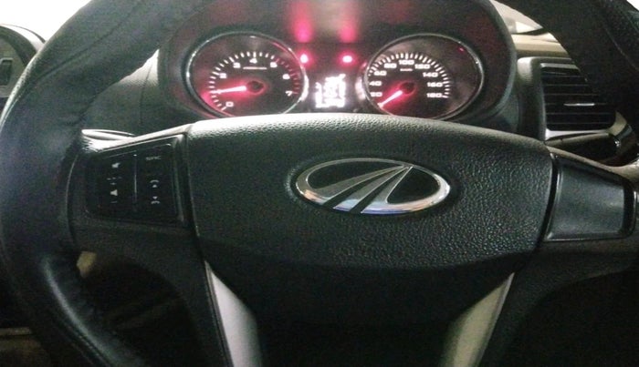 2019 Mahindra TUV300 T10, Diesel, Manual, 73,290 km, interior