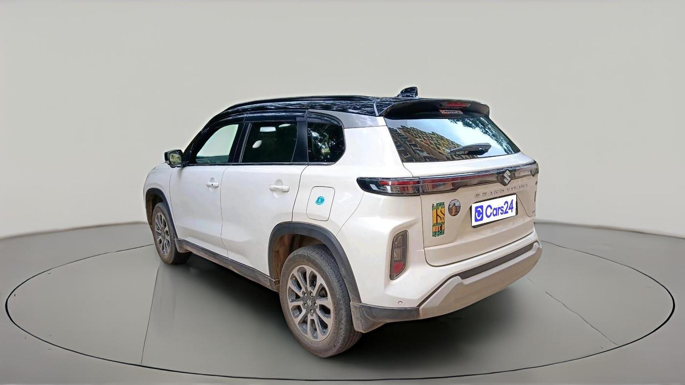 2022 Maruti Grand Vitara ALPHA SMART HYBRID ALLGRIP DUAL TONE, Petrol, Manual, 68,014 km, exterior