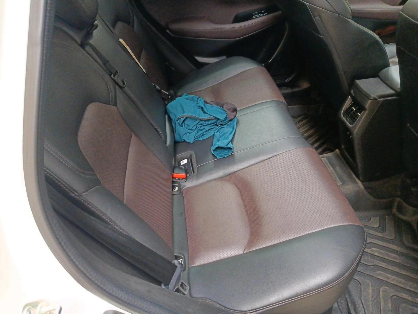 2022 Maruti Grand Vitara ALPHA SMART HYBRID ALLGRIP DUAL TONE, Petrol, Manual, 68,014 km, interior