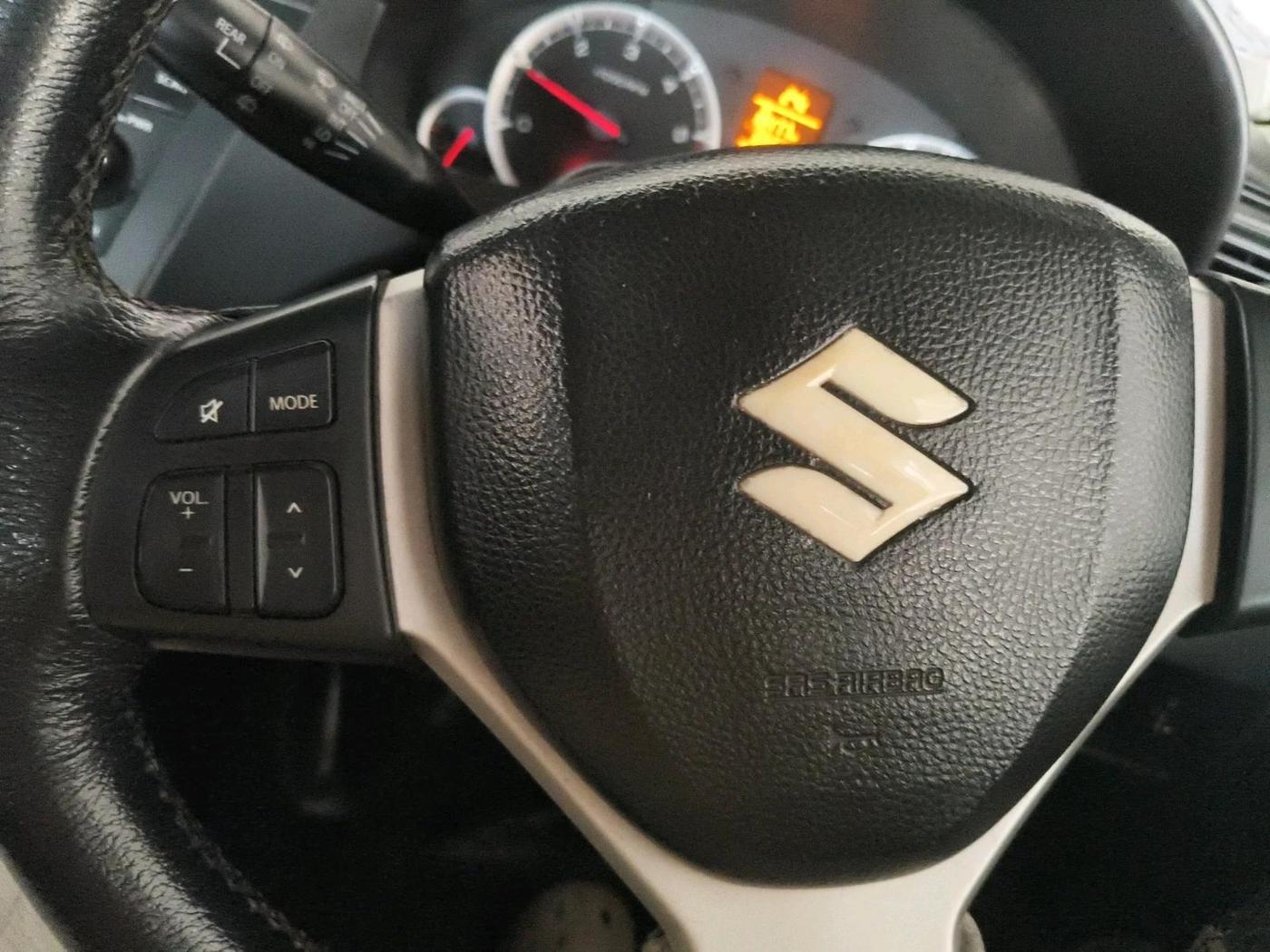 2013 Maruti Swift ZDI, Diesel, Manual, 1,05,927 km, interior