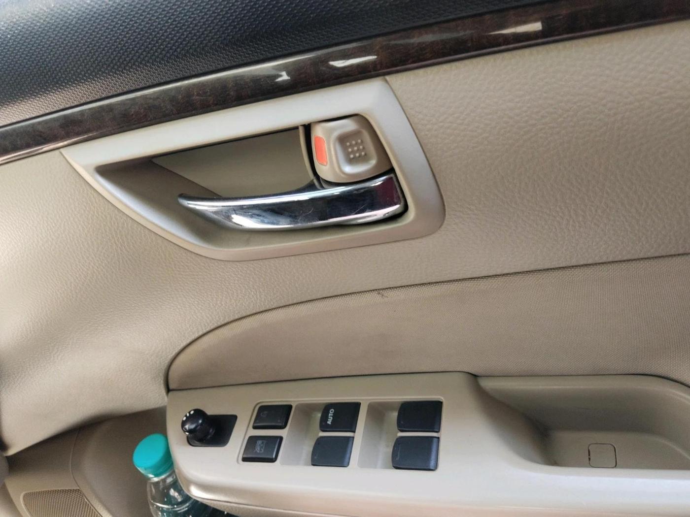2014 Maruti Swift Dzire VXI, Petrol, Manual, 79,750 km, interior