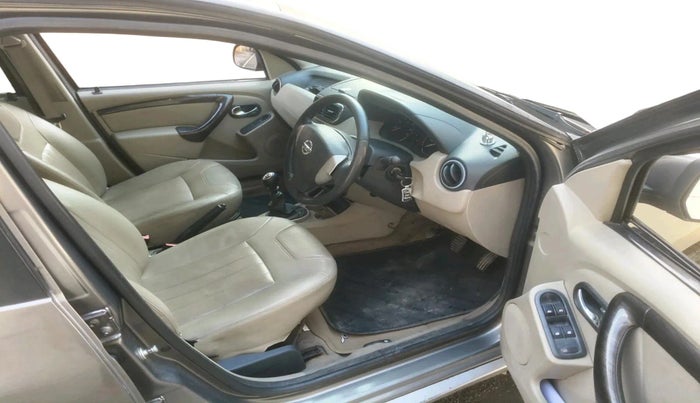 2014 Nissan Terrano XV D THP 110 PS, Diesel, Manual, 65,257 km, interior