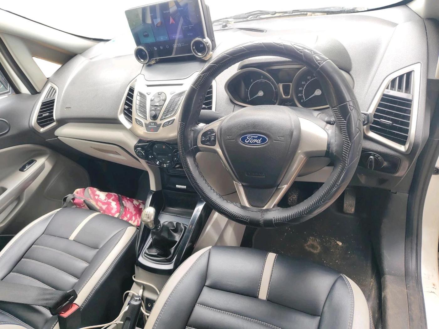 2015 Ford Ecosport TITANIUM 1.5L DIESEL, Diesel, Manual, 1,17,156 km, interior
