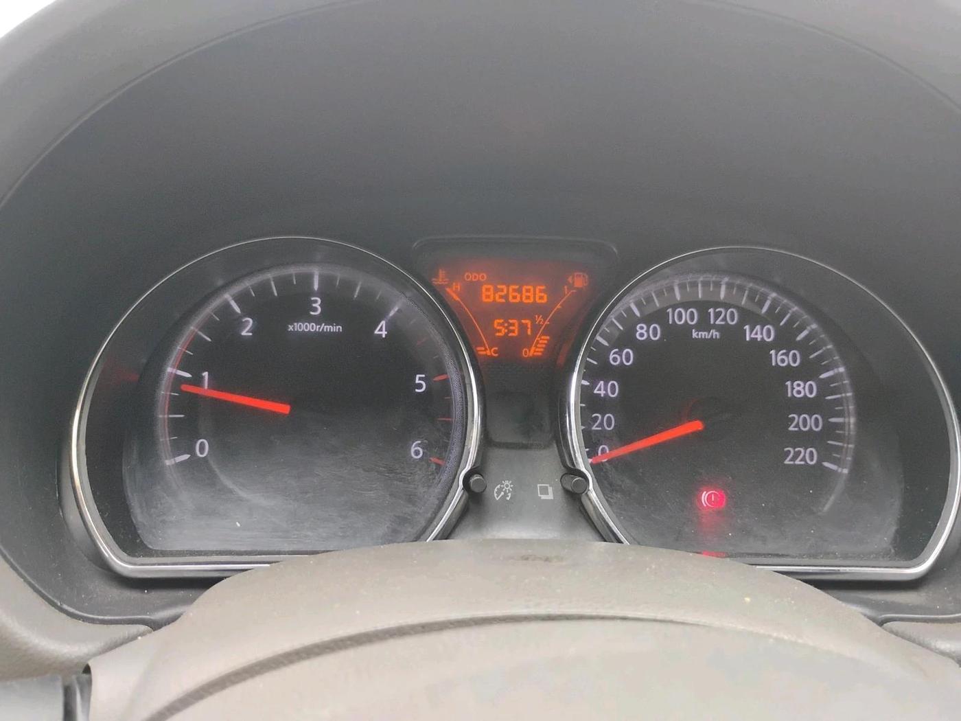 2013 Nissan Sunny XV DIESEL, Diesel, Manual, 82,686 km, interior