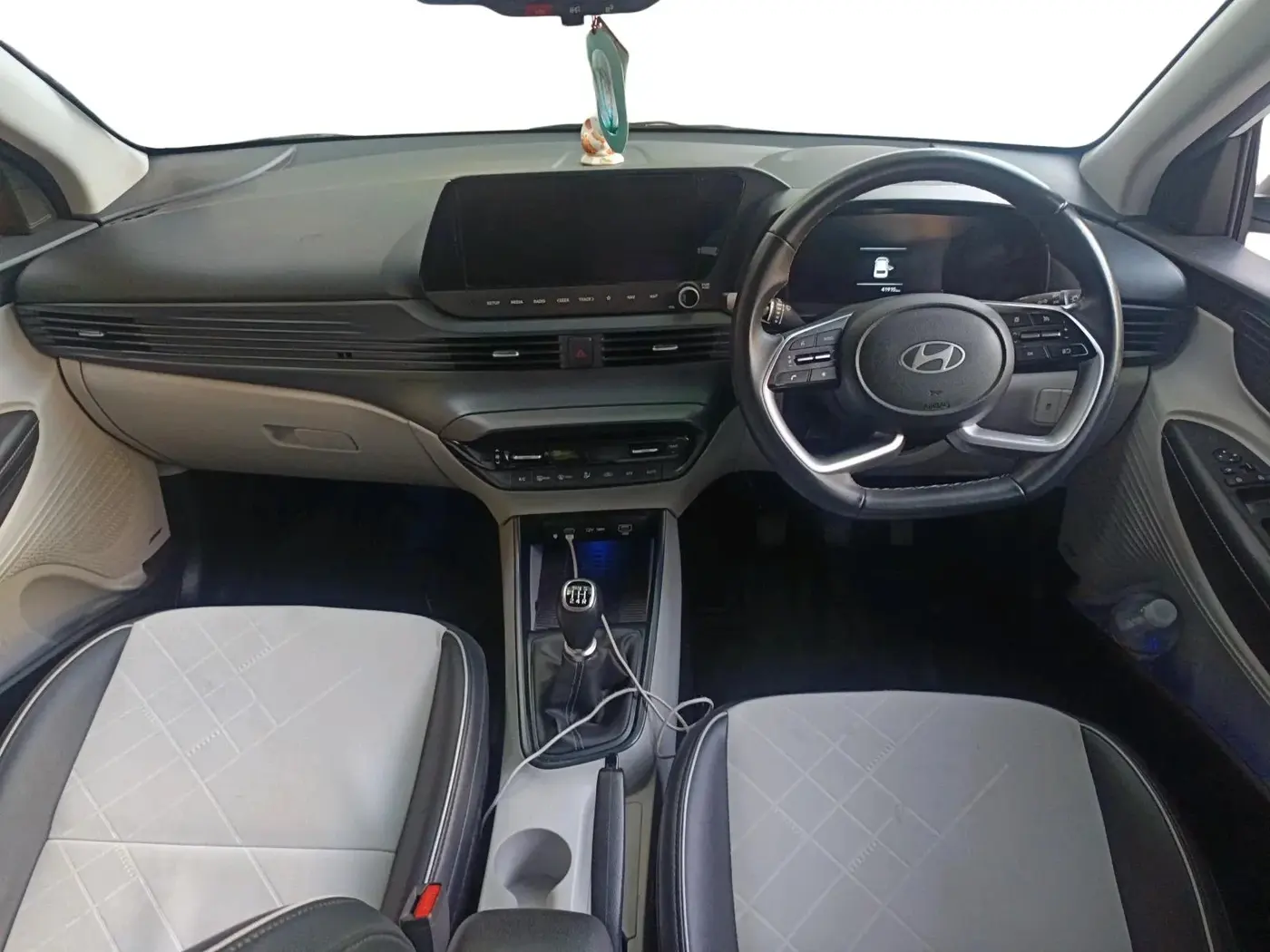 2023 Hyundai NEW I20 ASTA (O) 1.2 MT, Petrol, Manual, 41,915 km, interior