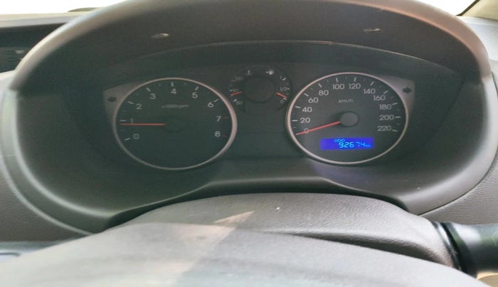 2010 Hyundai i20 MAGNA 1.2, Petrol, Manual, 92,674 km, interior