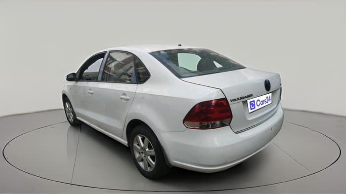2010 Volkswagen Vento HIGHLINE 1.6 MPI, Petrol, Manual, 1,18,565 km, exterior