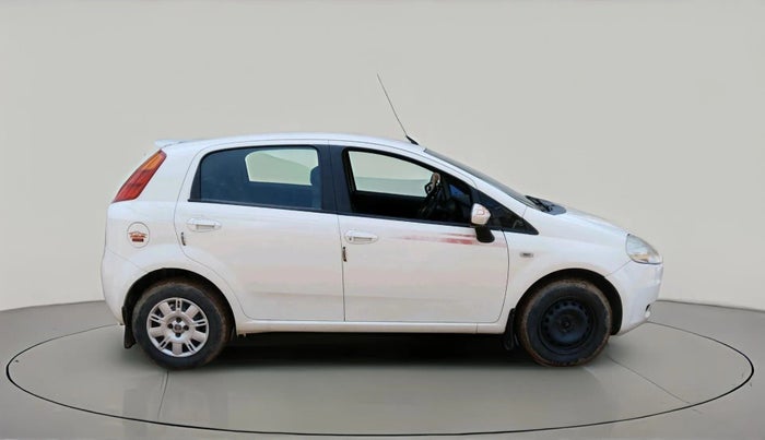 2011 Fiat Grand Punto DYNAMIC 1.3, Diesel, Manual, 1,22,861 km, exterior