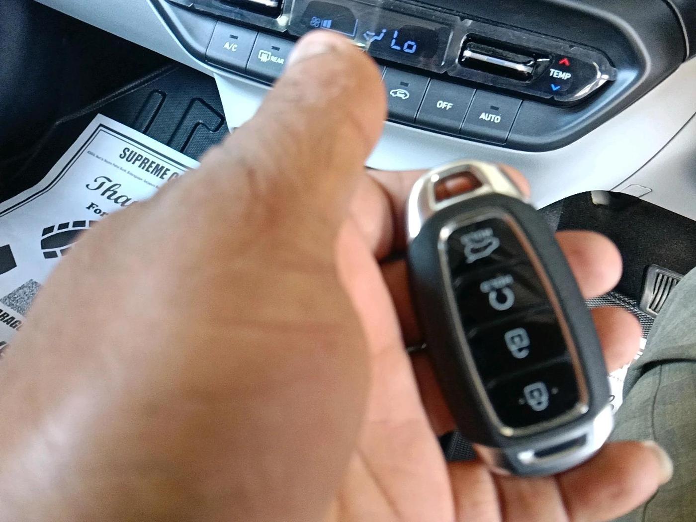 2025 Hyundai NEW I20 Sportz (O) 1.2 IVT, Petrol, Automatic, 1,030 km, interior