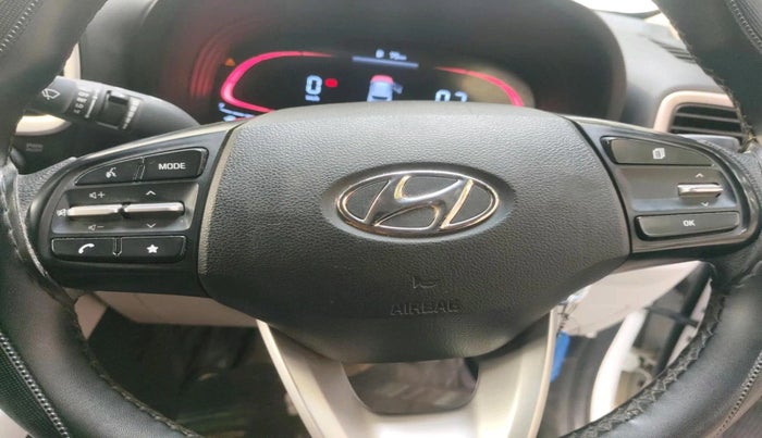 2022 Hyundai VENUE S 1.2, Petrol, Manual, 72,760 km, interior