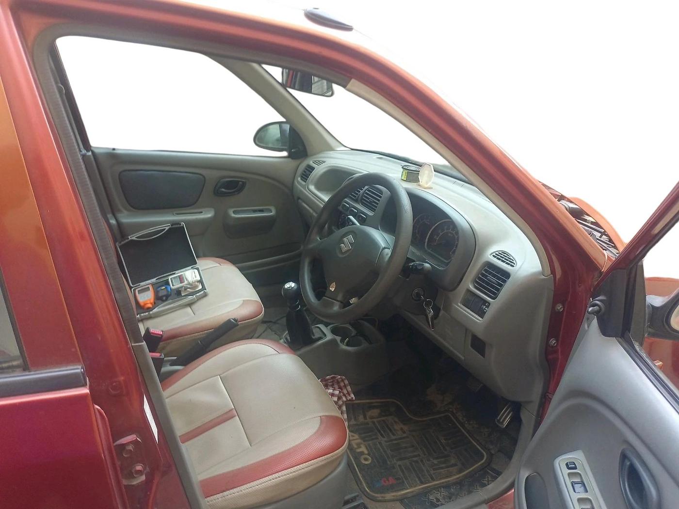 2011 Maruti Alto K10 VXI, Petrol, Manual, 1,37,338 km, interior