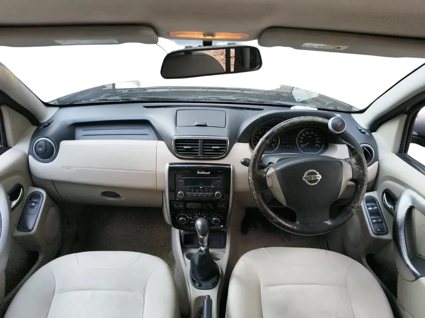 2014 Nissan Terrano XL D PLUS, Diesel, Manual, 86,027 km, interior