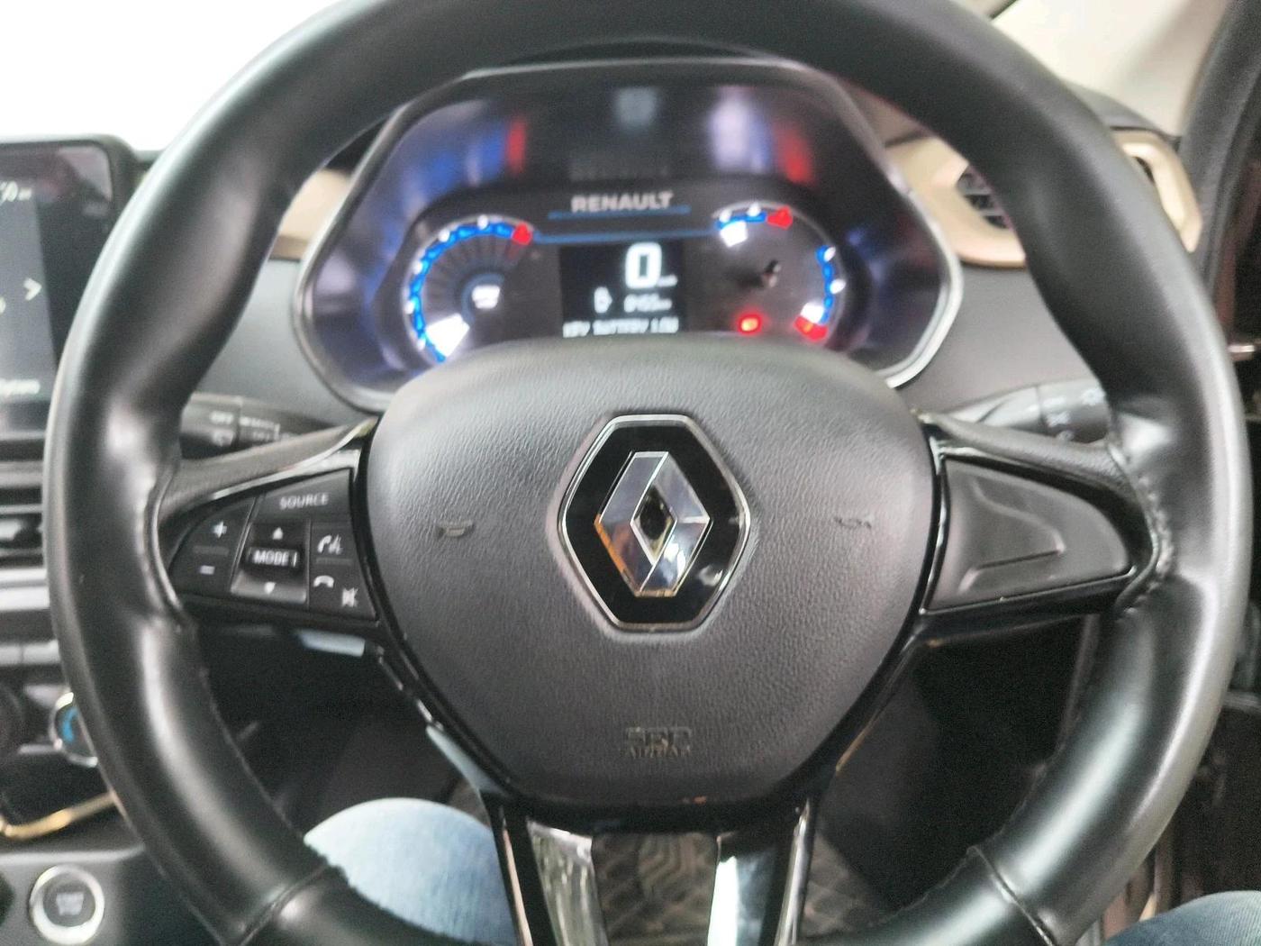 2024 Renault Kiger RXT MT, Petrol, Manual, 8,455 km, interior