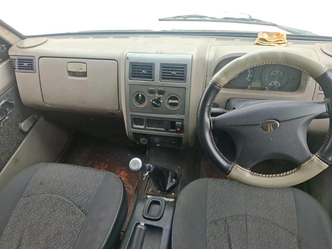 2011 Tata Sumo Gold EX, Diesel, Manual, 1,86,685 km, interior