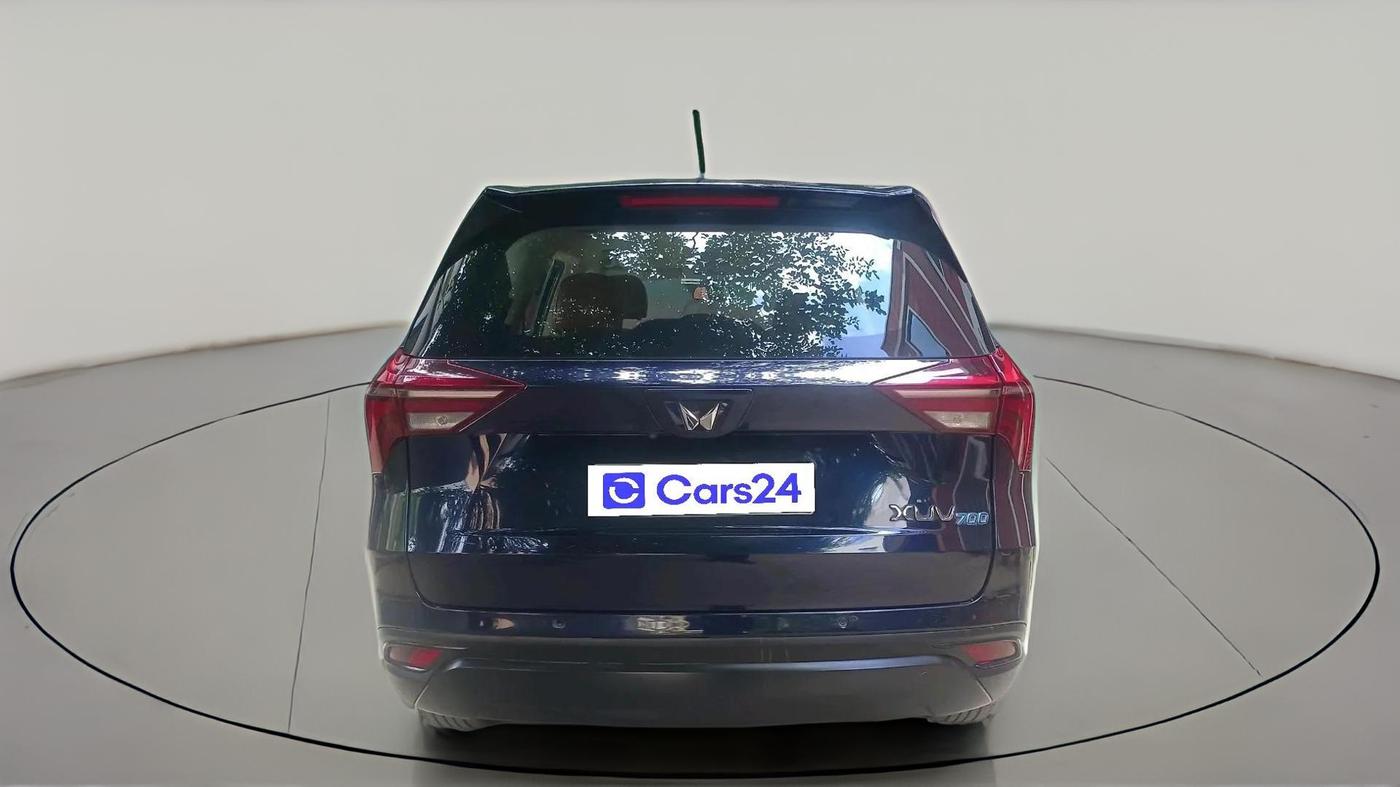 2022 Mahindra XUV700 MX P MT 5 STR, Petrol, Manual, 35,512 km, exterior