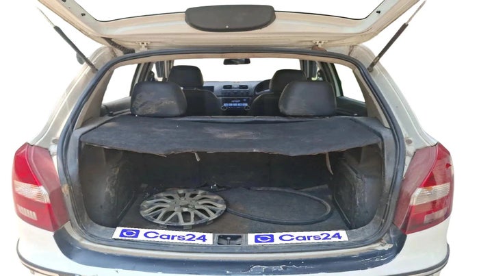 2011 Skoda Fabia CLASSIC 1.2 TDI, Diesel, Manual, 96,151 km, exterior