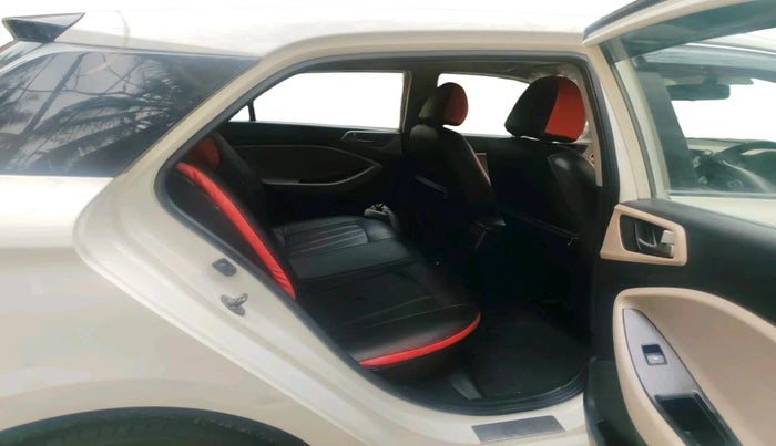 2017 Hyundai Elite i20 ASTA 1.2 (O), Petrol, Manual, 34,884 km, interior