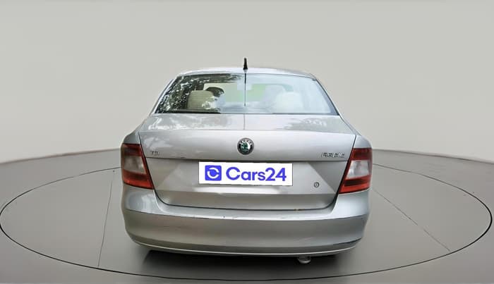 2012 Skoda Rapid AMBITION 1.6 TDI CR MT, Diesel, Manual, 1,74,510 km, exterior