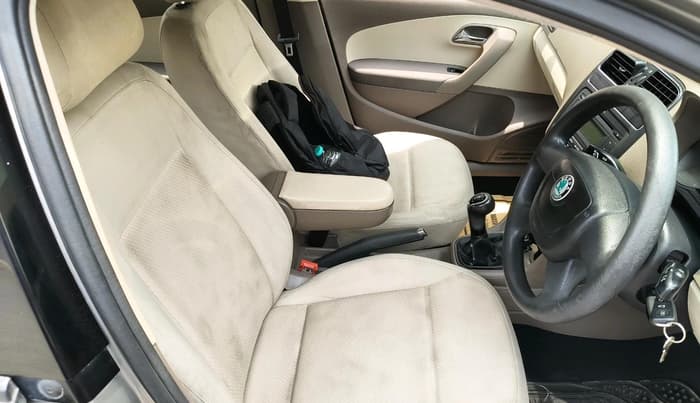 2012 Skoda Rapid AMBITION 1.6 TDI CR MT, Diesel, Manual, 1,74,510 km, interior