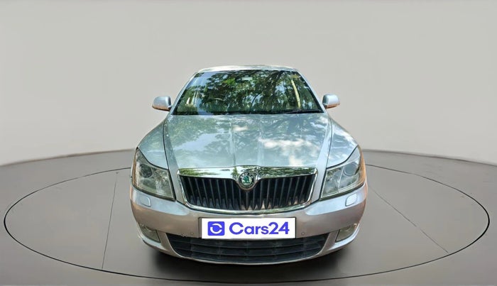 2010 Skoda Laura L&K 2.0 TDI AT, Diesel, Automatic, 1,71,490 km, exterior