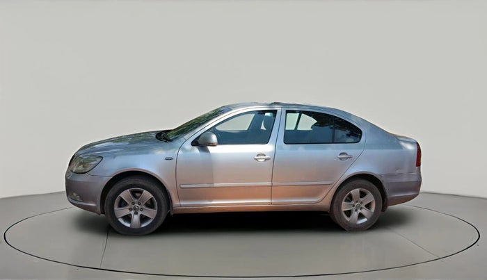 2010 Skoda Laura L&K 2.0 TDI AT, Diesel, Automatic, 1,71,490 km, exterior