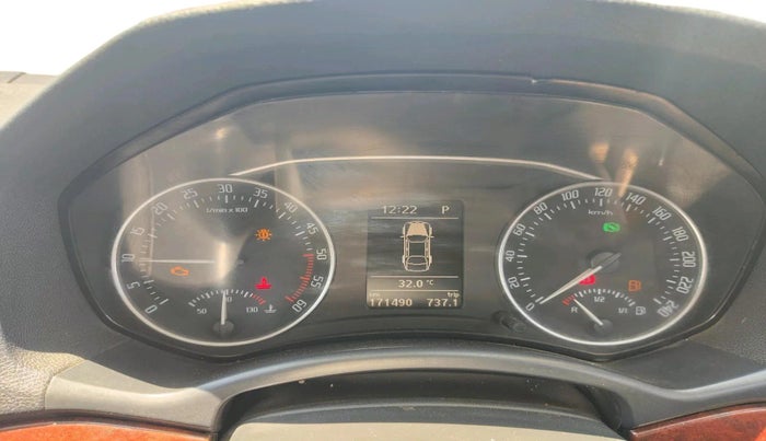 2010 Skoda Laura L&K 2.0 TDI AT, Diesel, Automatic, 1,71,490 km, interior