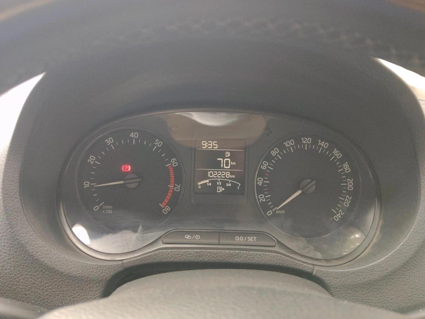 2018 Skoda Rapid STYLE 1.6 MPI, Petrol, Manual, 1,02,228 km, interior