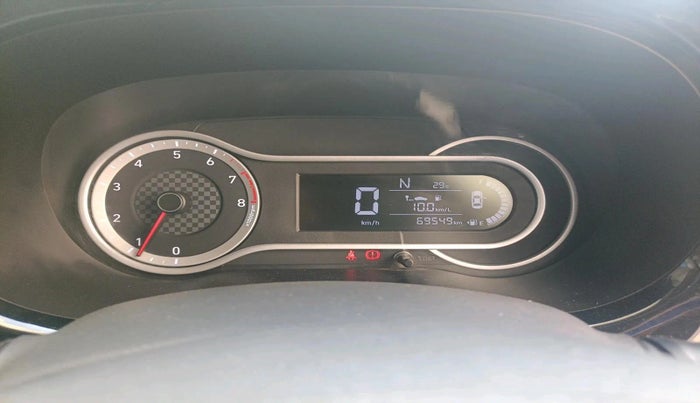 2022 Hyundai GRAND I10 NIOS SPORTZ AMT 1.2 KAPPA VTVT, Petrol, Automatic, 69,549 km, interior