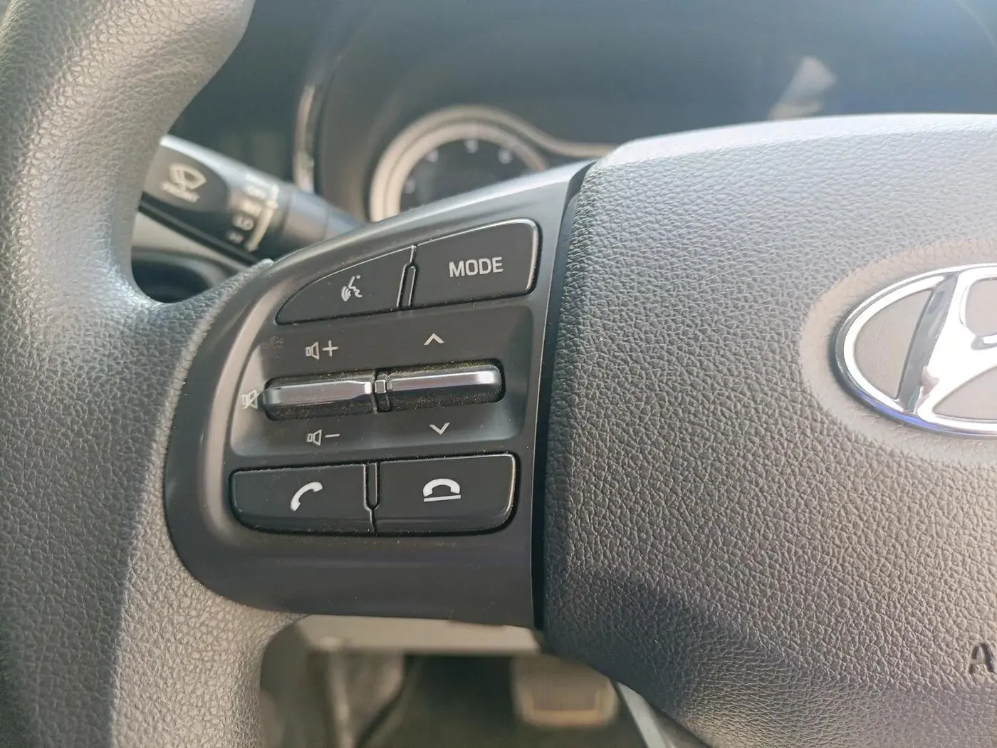 2022 Hyundai GRAND I10 NIOS SPORTZ AMT 1.2 KAPPA VTVT, Petrol, Automatic, 69,549 km, interior
