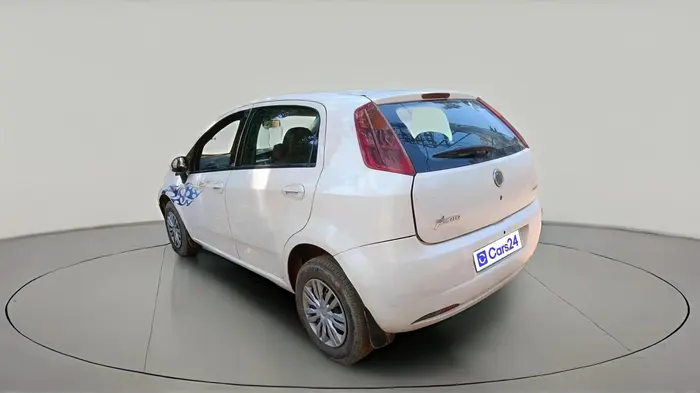 2010 Fiat Grand Punto ACTIVE 1.3, Diesel, Manual, 1,79,846 km, exterior