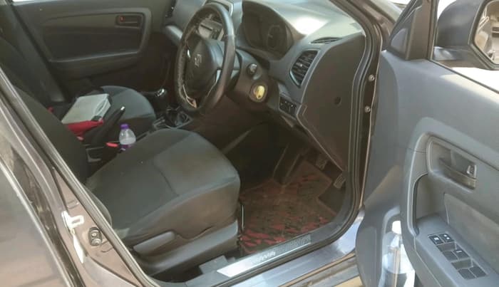 2016 Maruti Vitara Brezza VDI, Diesel, Manual, 93,691 km, interior