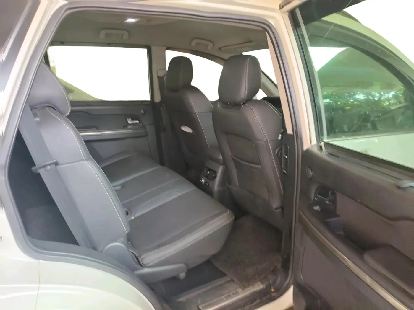 2017 Tata Hexa XT 4X2 7 STR, Diesel, Manual, 86,309 km, interior