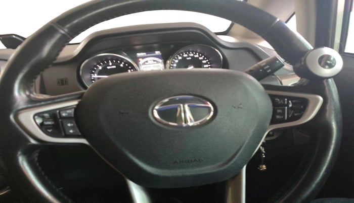 2017 Tata Hexa XT 4X2 7 STR, Diesel, Manual, 86,309 km, interior