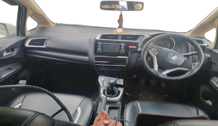 2015 Honda Jazz 1.5L I-DTEC V, Diesel, Manual, 1,64,450 km, interior